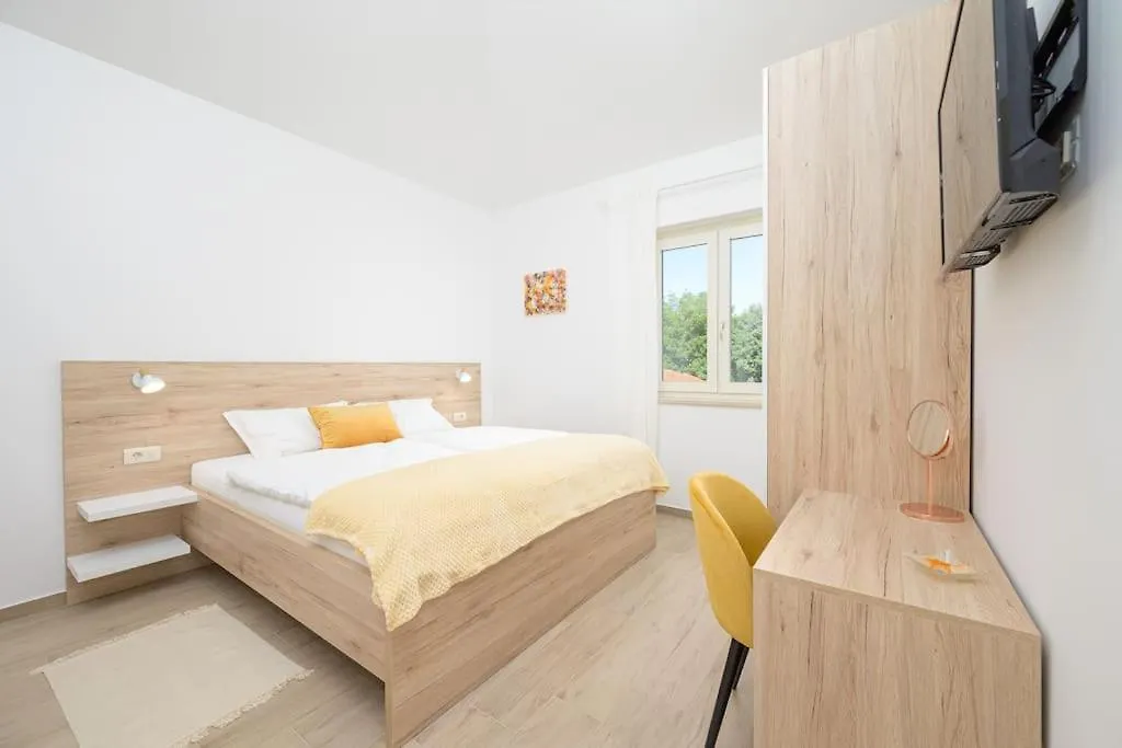Villa Maja By Istrialux Orbanici 0*,  Croatia